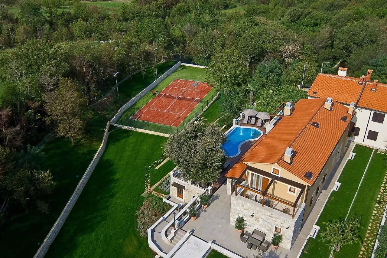 Holiday Home In Kapelica/Istrien 8846 Krapan